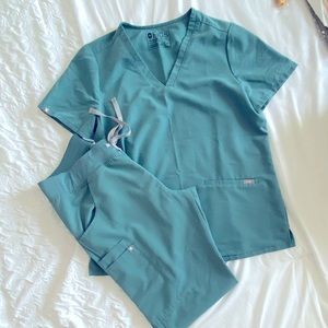 casma and kade figs in hydrogreen